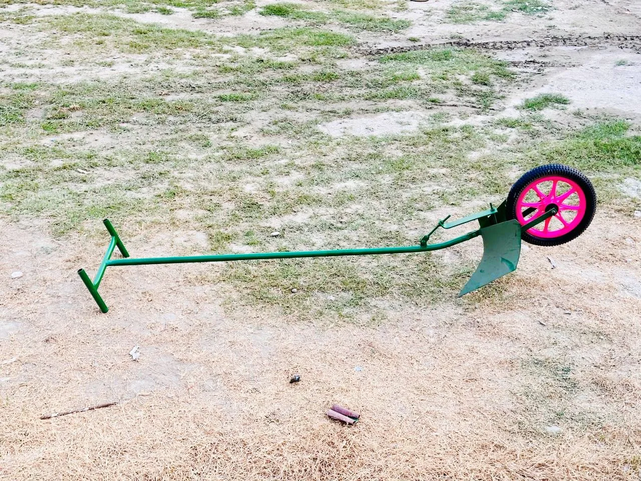 Bed Maker agricultural tool